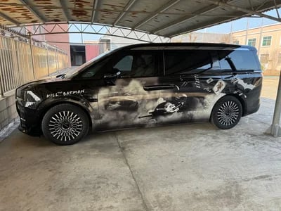 Dodge Challenger folieren lassen mit Anime-Kunst: Ein Auto wie kein anderes