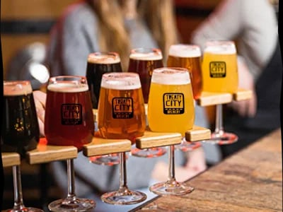 Nachtleben entdecken beim Pub Crawl Pilsen
