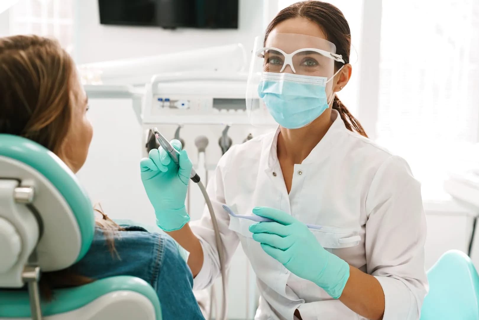 Invisalign Deutsch: Warum diese unsichtbare Zahnspange auch in Deutschland so beliebt ist