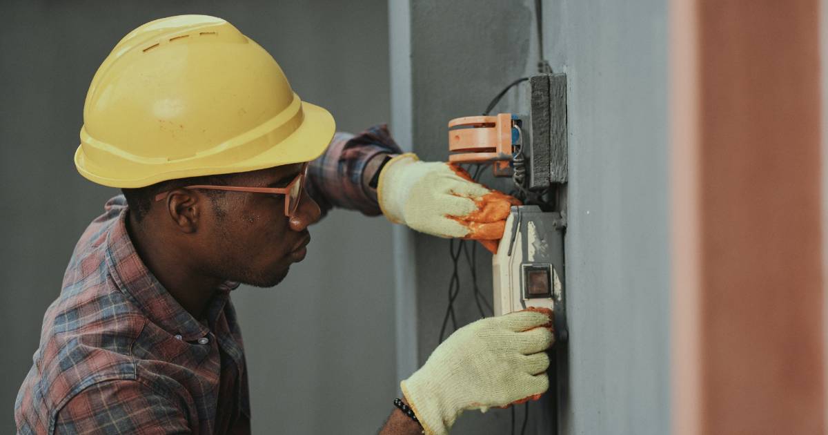 Die Bedeutung der Prüfung elektrischer Anlagen für die Umwelt